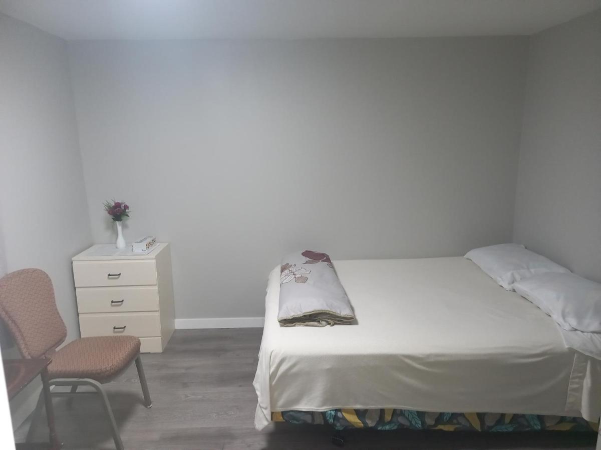 Green&White House Apartment Coquitlam Ngoại thất bức ảnh