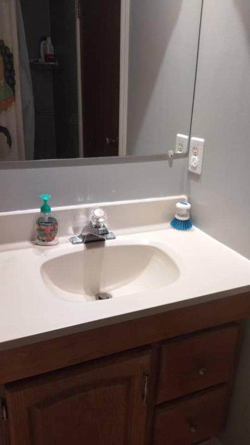Green&White House Apartment Coquitlam Ngoại thất bức ảnh