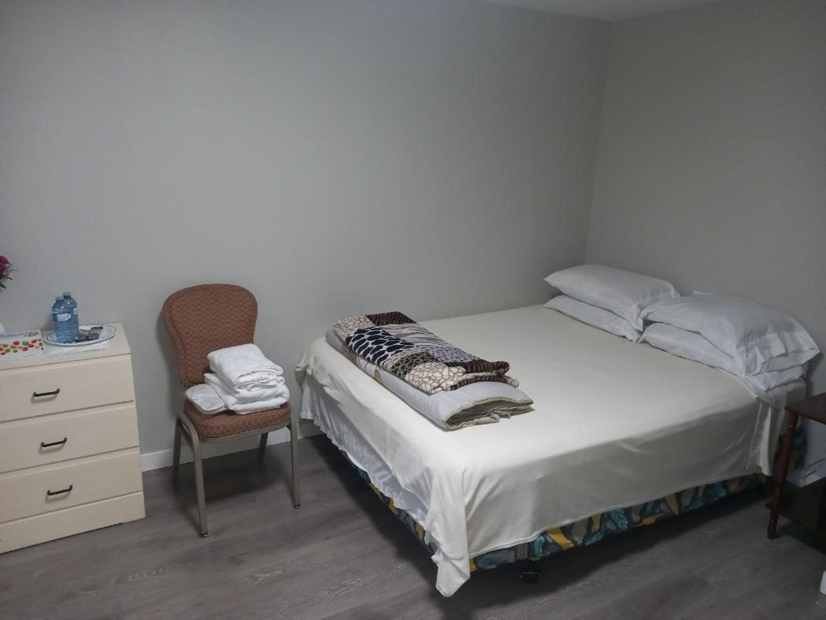 Green&White House Apartment Coquitlam Ngoại thất bức ảnh