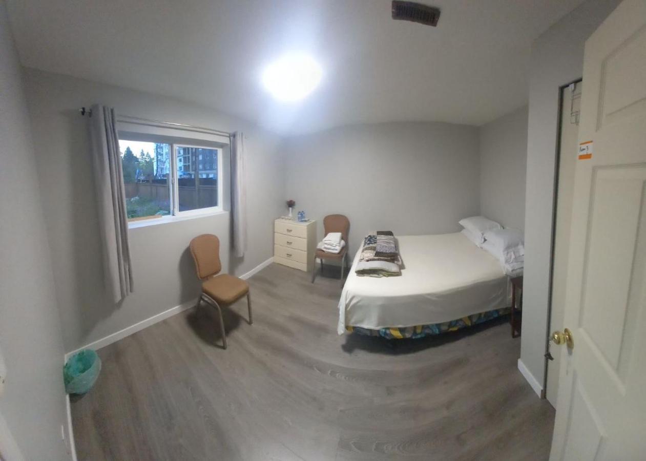 Green&White House Apartment Coquitlam Ngoại thất bức ảnh